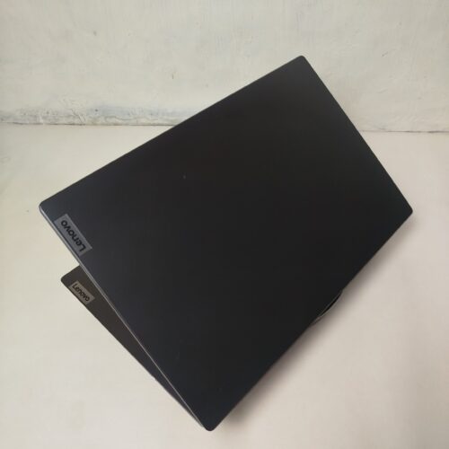 Lenovo V14 Intel core i3-121U