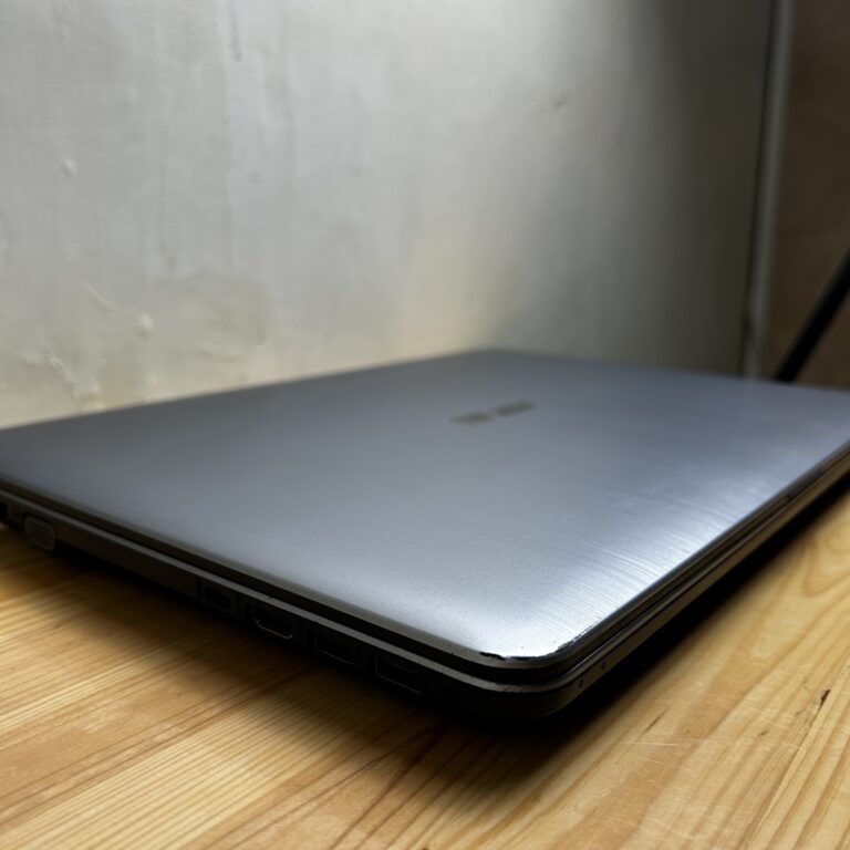 IMG_0066 Asus X441BA AMD A4 9125 4/128GB SSD + 1TB HDD