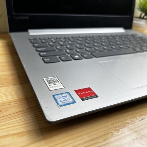 Lenovo Ideapad 330 Intel core i5 8250U AMD Radeon 530 RAM 8 SSD 256
