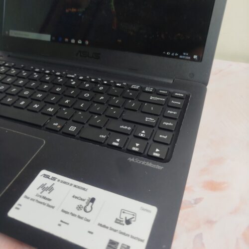 Asus E402YA AMD E2-7015 RAM 4 SSD 256GB