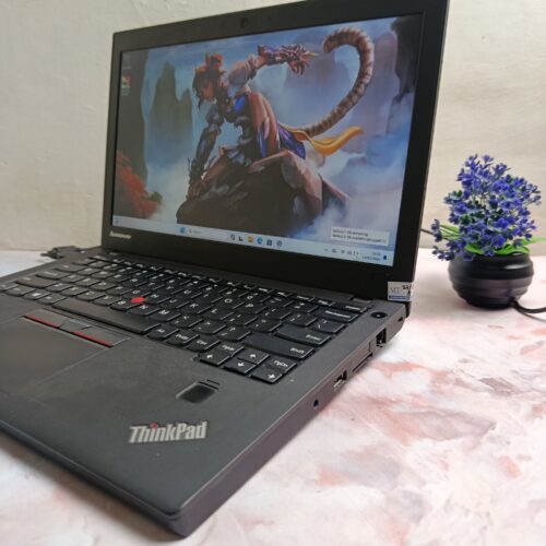 Lenovo Thinkpad X270 Intel Core i5 6200U RAM 8 SSD 256GB
