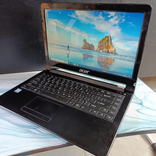 Acer One 14 Z476 Intel core i3 6006U RAM 8 SSD 512