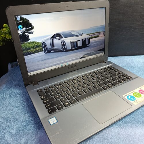 Asus X441UA Intel core i3 6006U RAM 4 SSD 256