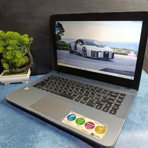 Asus X441UA Intel core i3 6006U RAM 4 SSD 256