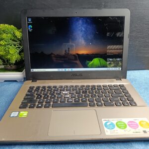 Asus X441UV Intel core i3 6006U NVIDIA GeForce 920MX RAM 4 SSD 128 HDD 500