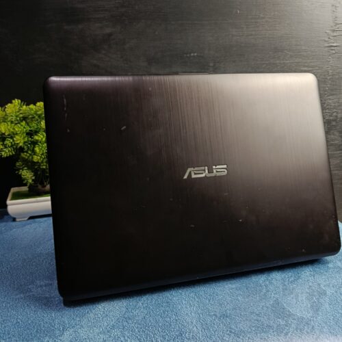 Asus X441UV Intel core i3 6006U NVIDIA GeForce 920MX RAM 4 SSD 128 HDD 500