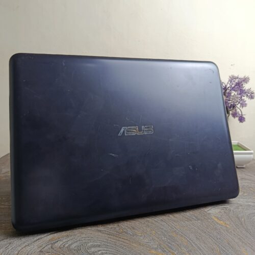 Asus E402YA AMD E2 7015 RAM 4 SSD 256