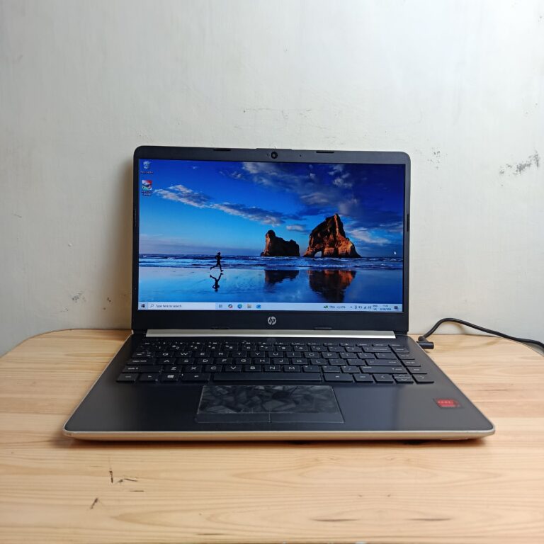 HP 14s-dk0009AX AMD A9 9425 8/128GB SSD + 500GB HDD